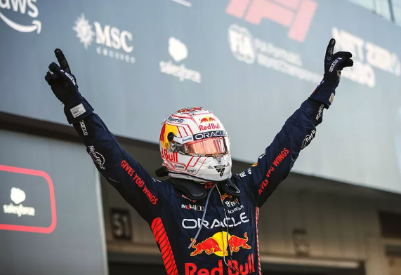 Verstappen ganó el GP de Japón y le dio a Red Bull el campeonato